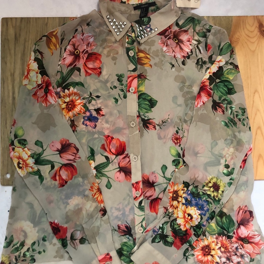 Forever 21 Medium Stud Floral Career Blouse New